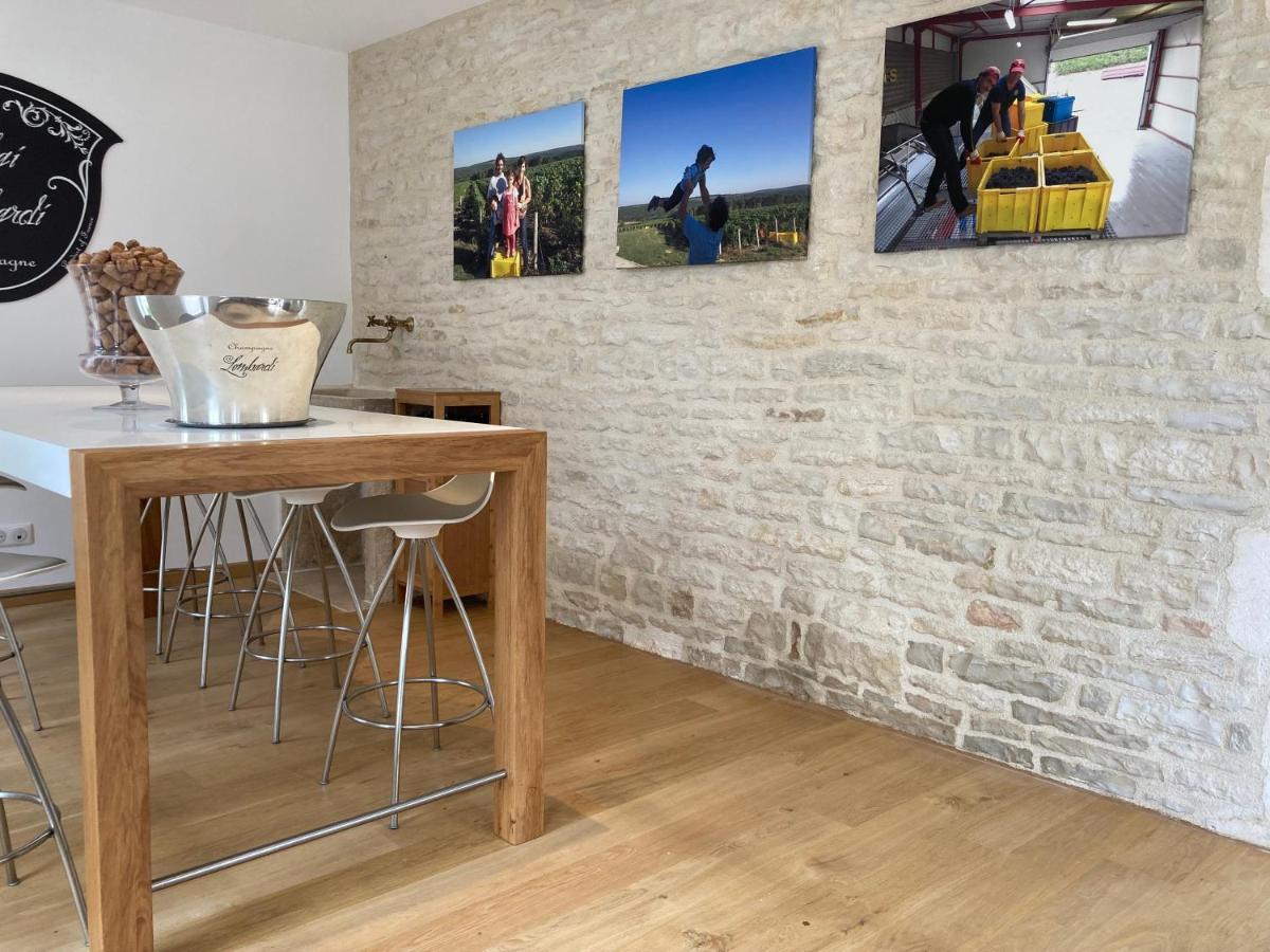 La Villa Lombardi En Champagne, Avec Piscine Privee Et Jacuzzi Les Riceys Bagian luar foto