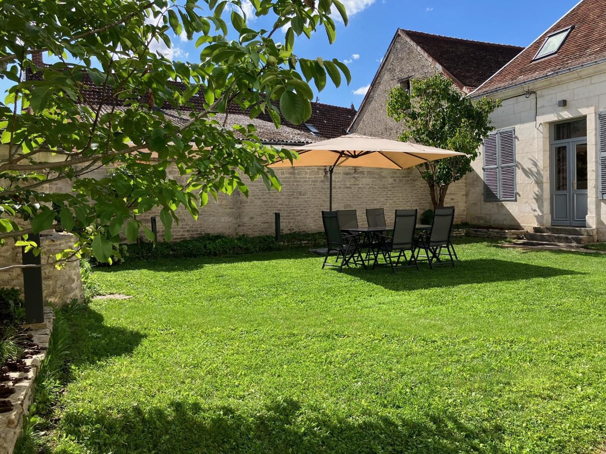 La Villa Lombardi En Champagne, Avec Piscine Privee Et Jacuzzi Les Riceys Bagian luar foto